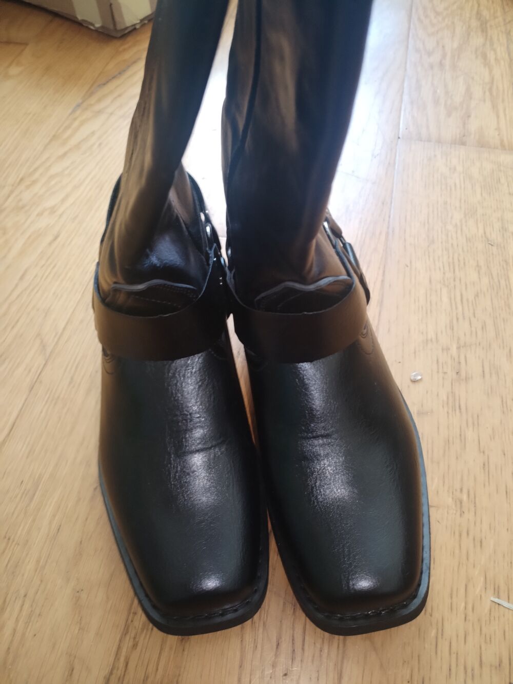 BOTTES EN SIMILI CUIR TAILLE 41 (NEUVES) Chaussures