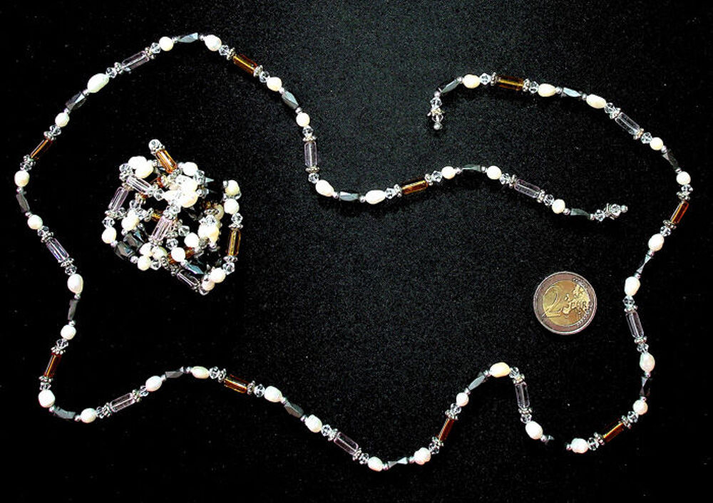 2 Grands Colliers Magn&eacute;tiques - design min&eacute;raux et r&eacute;sine - Bijoux et montres