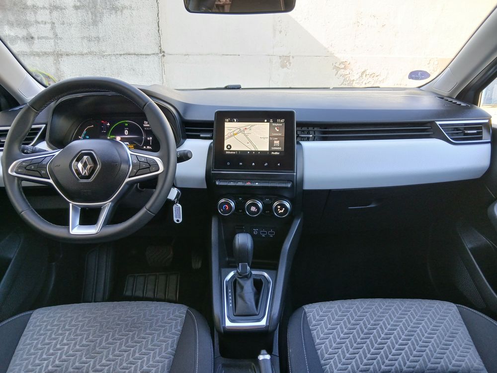 Clio V Evolution 1.6 E-Tech 145 cv Full Hybrid 2023 occasion 92140 Clamart