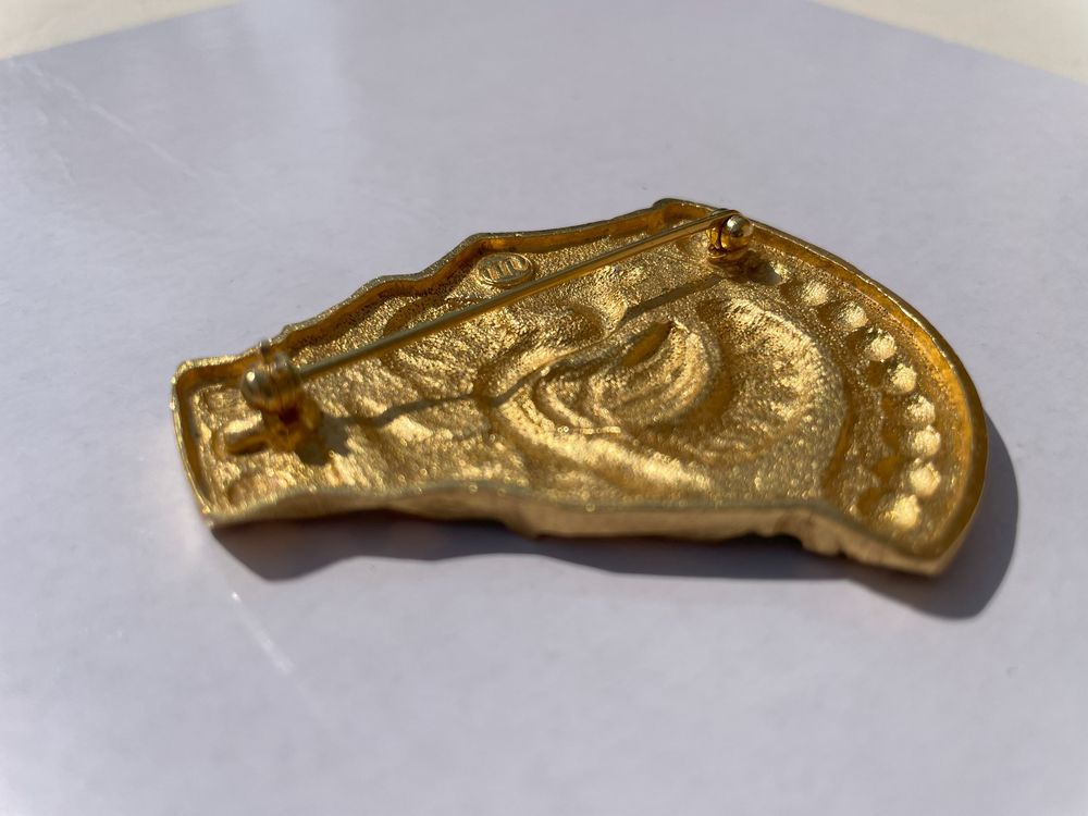 Broche dor&eacute;e MUSEE NATIONAUX phoenix Bijoux et montres