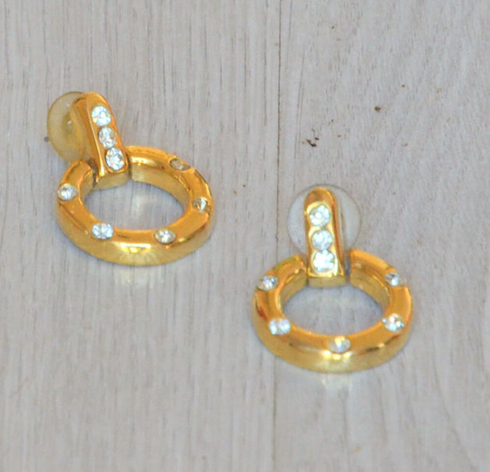 Boucles d'oreilles pierres brillantes Bijoux et montres