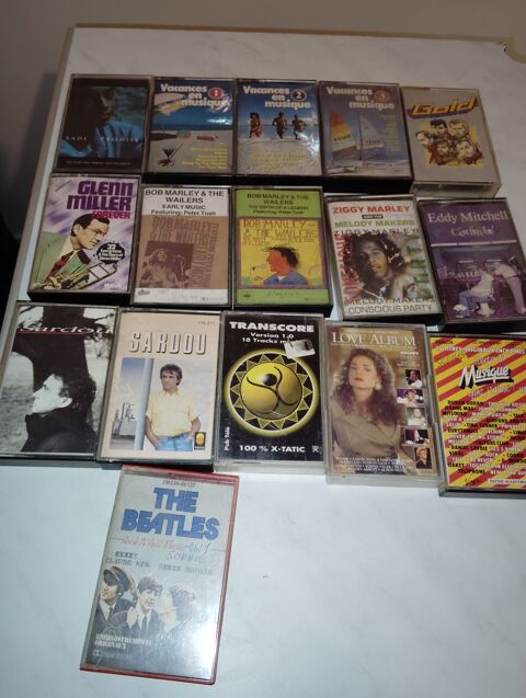 lot de cassettes audio environ une quarantaine 30 Douai (59)