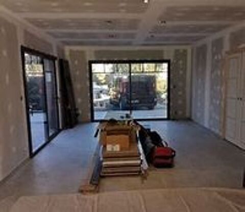   M.P SERVICES .
PEINTRE PRO ET TRAVAUX  DIVERS
