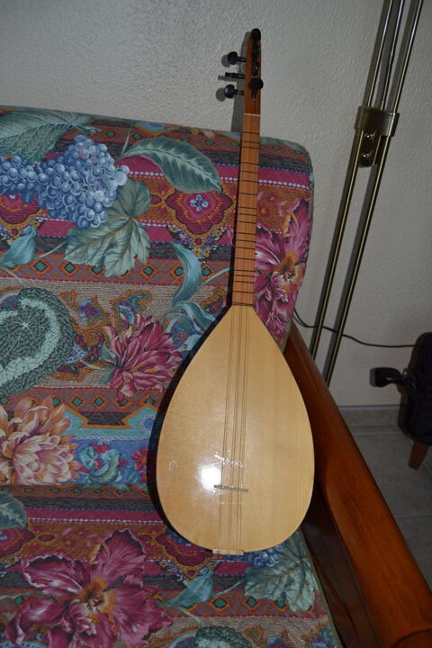 Cura Saz Baglama   cou court 7 cordes 95 Biesheim (68)