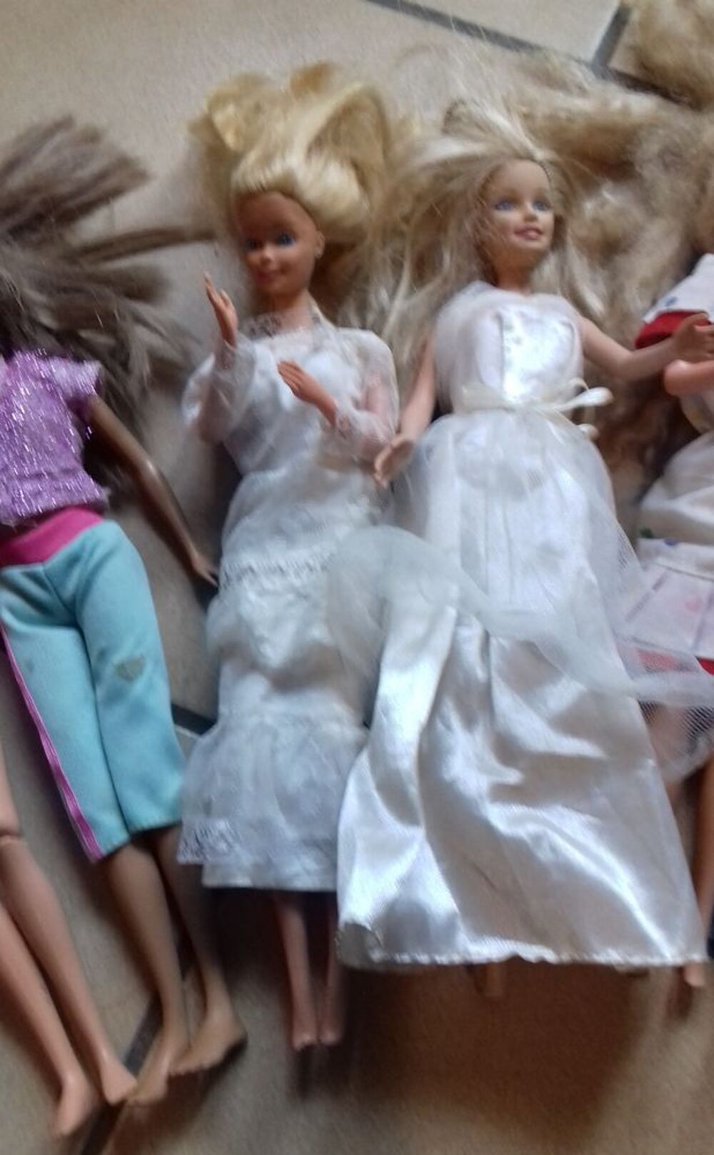 LOT DE 7 Poup&eacute;es BARBIE Jeux / jouets