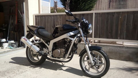 Moto HYOSUNG 2005 occasion Castelnaudary 11400