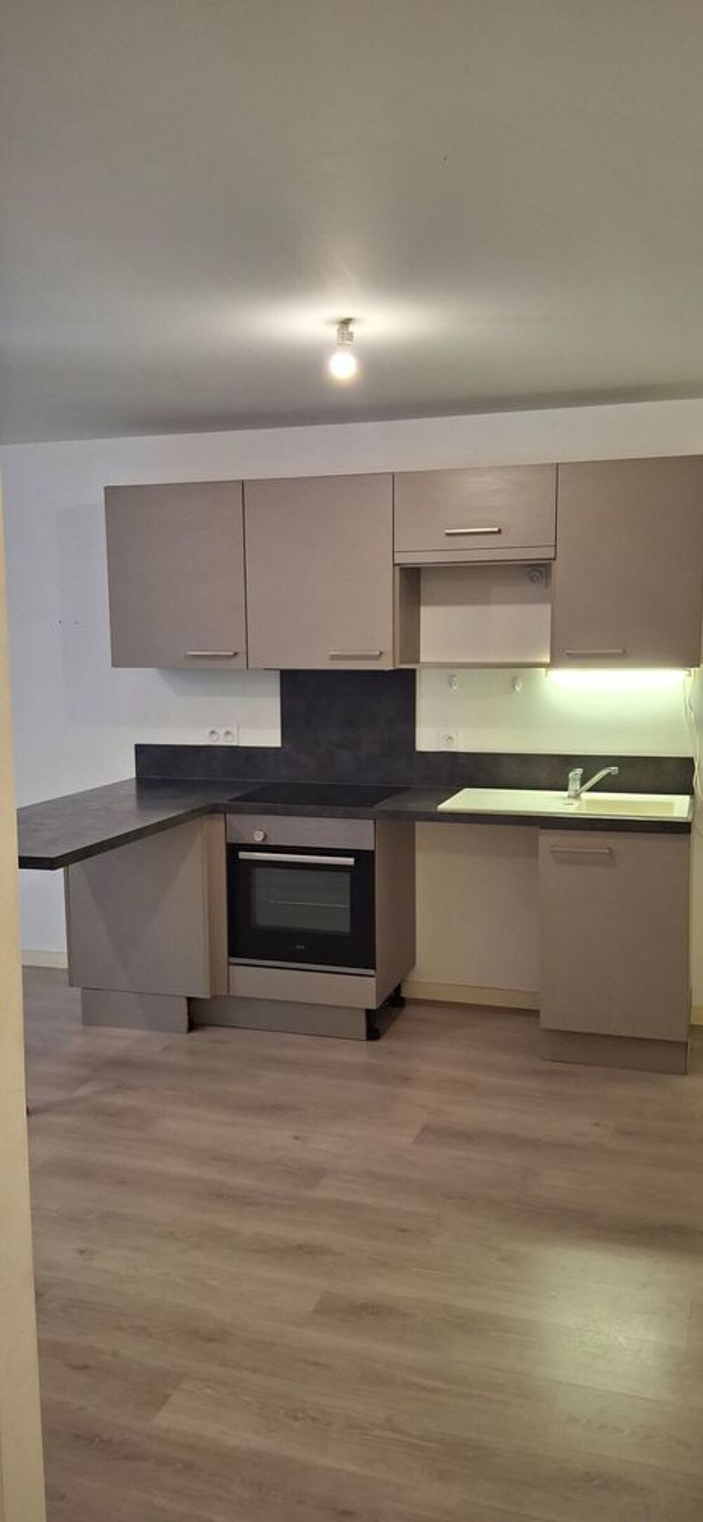 Location Appartement studio Villefranche s/s. 32 M² proche place Cl Bernard Villefranche-sur-saône