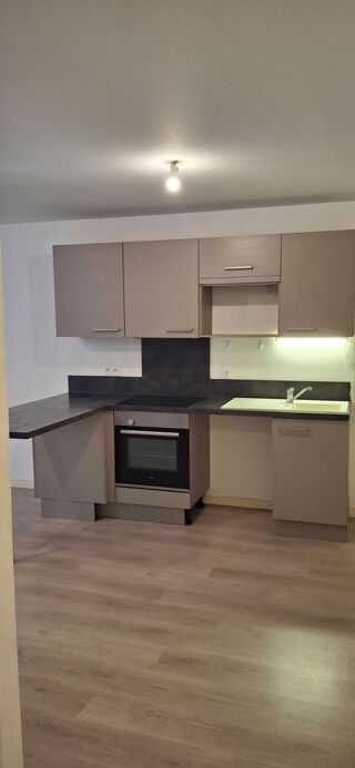  Appartement à louer 1 pièce 32 m²