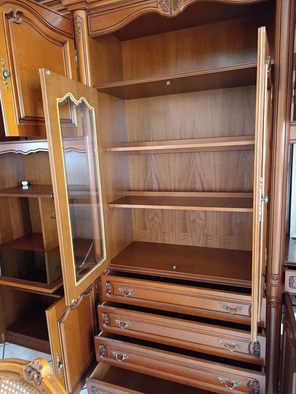 Grand Living / vaisselier en merisier Meubles