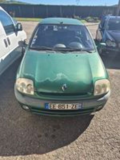 Clio II Clio 1.4i RXE 2001 occasion 38790 Saint-Georges-d'Esp&eacute;ranche