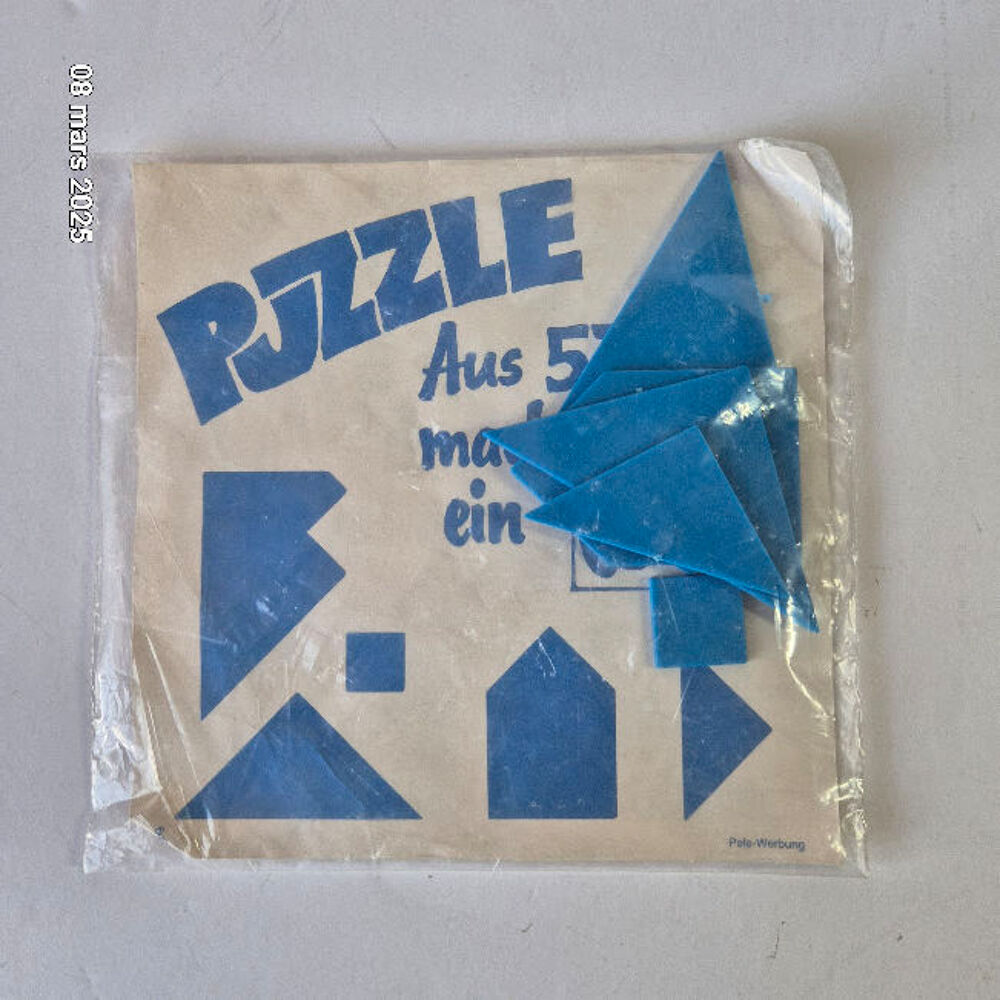 Jeu Puzzle 5 pi&egrave;ces pour reconstruire un carr&eacute;, solide et si Jeux / jouets