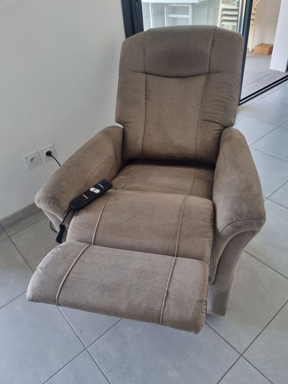 fauteuil relax &eacute;lectrique Meubles