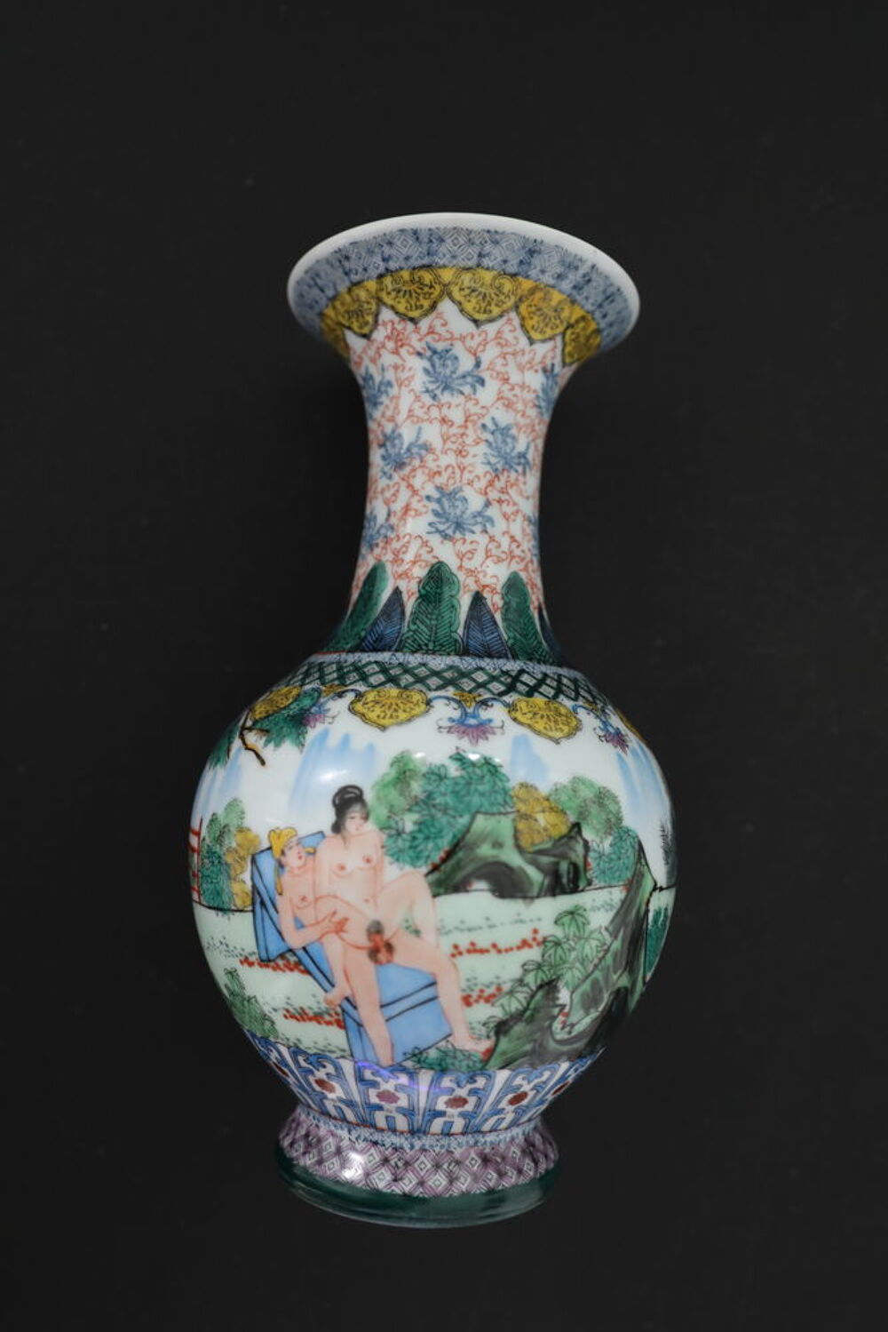 VASE CHINOIS EROTIQUE RESTAURE 