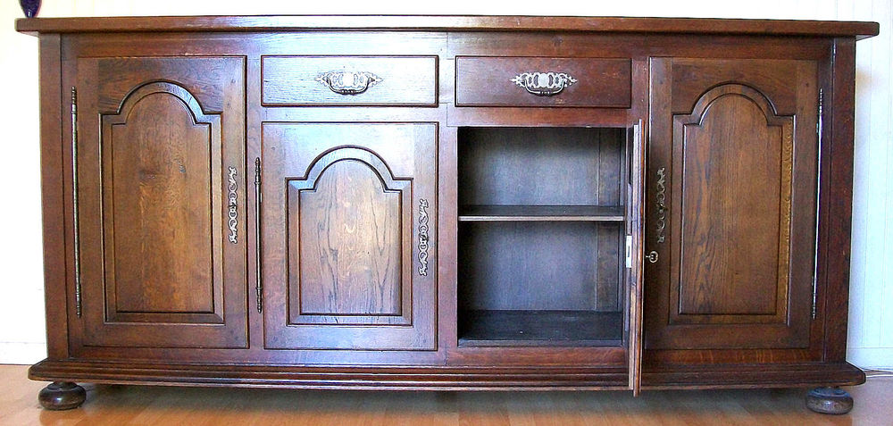 Buffet en ch&ecirc;ne massi 4 Portes 2 Tiroir
Meubles