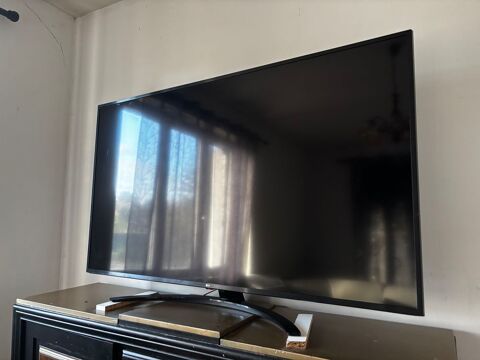 Télé wifi LG 70  Saint-Auvent (87)