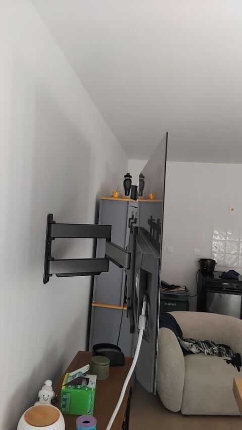 Tv OLED LG55C9 + support mural 480 Chelles (77)