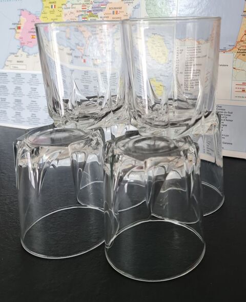 14 + 16 Verres � Whisky Blancs, de 2 styles diff�rents 31 Nantes (44)