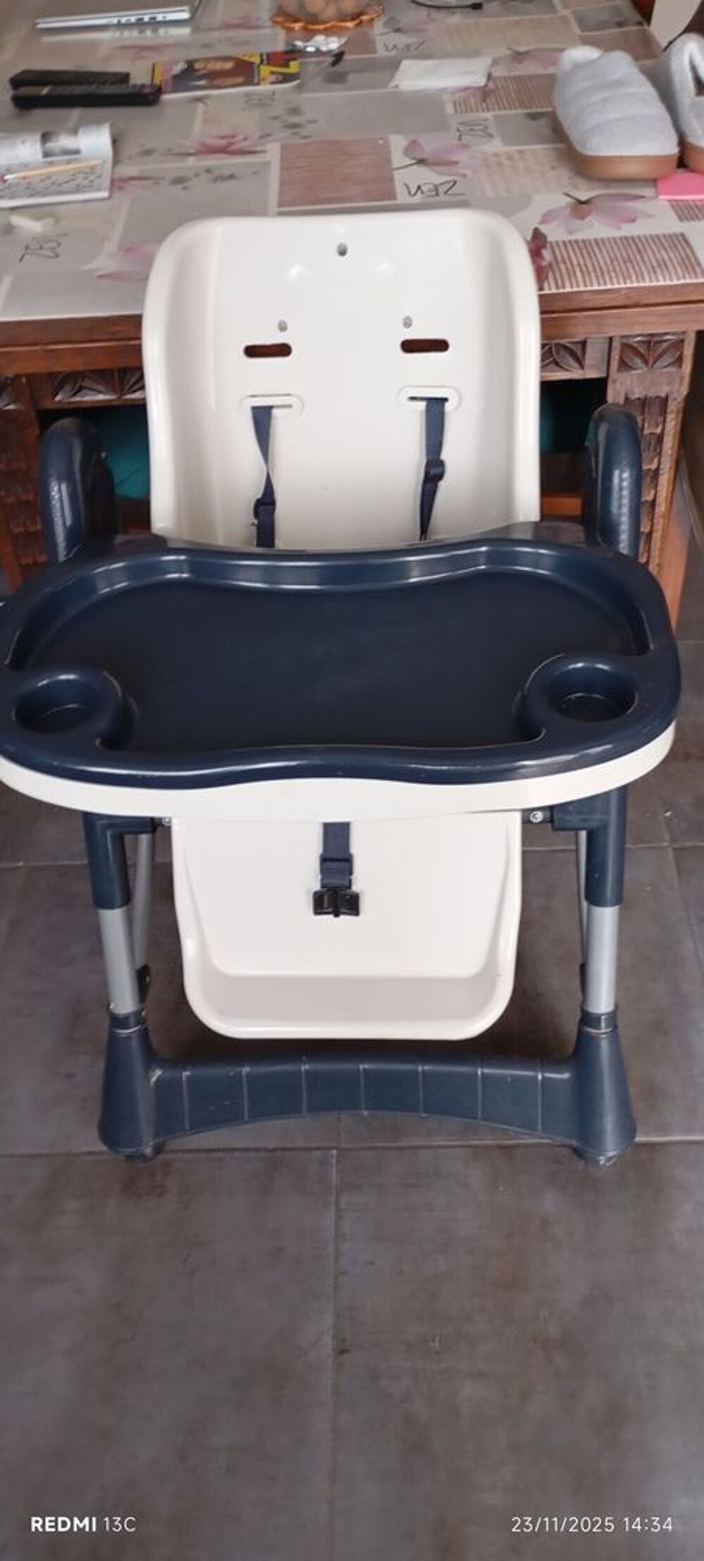 chaise haute Puériculture