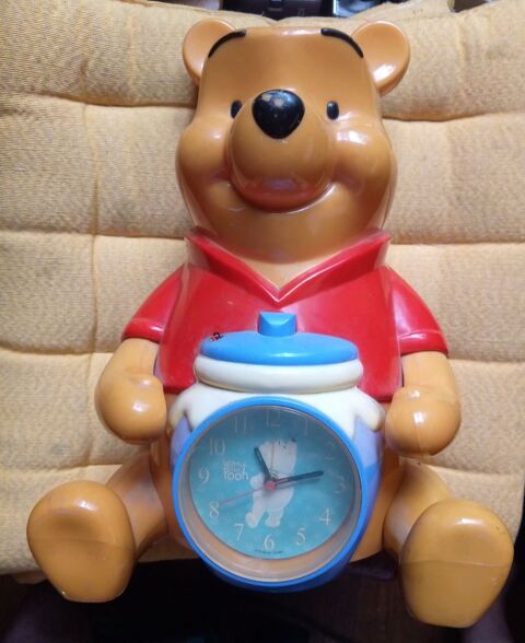 horloge / réveil / tirelire Winnie l'ourson 5 Beauchamp (95)