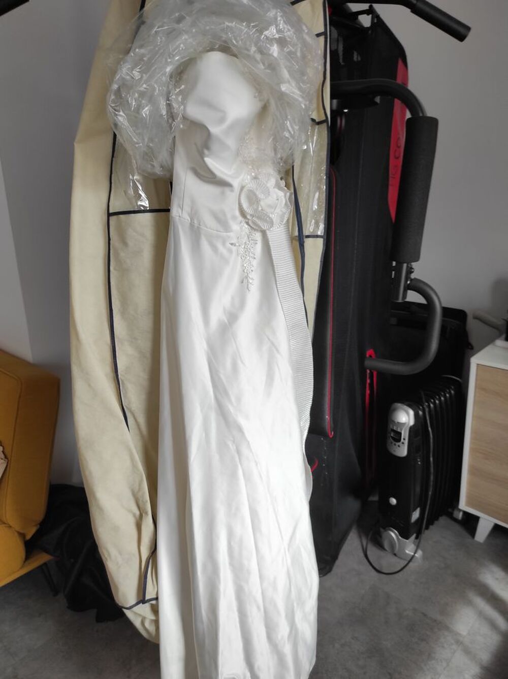 Robe de mari&eacute;e 40/42 Vêtements