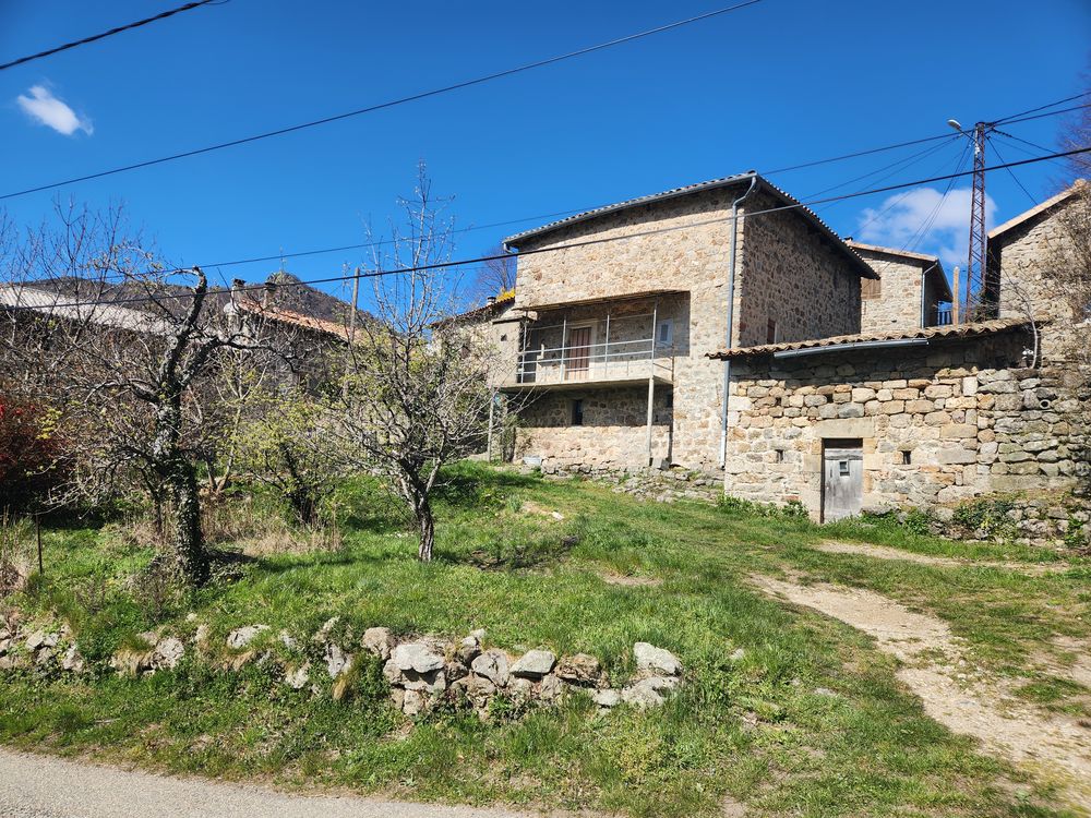 Vente Maison MAISON EN PIERRE AVEC TERRAIN 429M2-BURZET (HAMEAU SAUSSES) Burzet