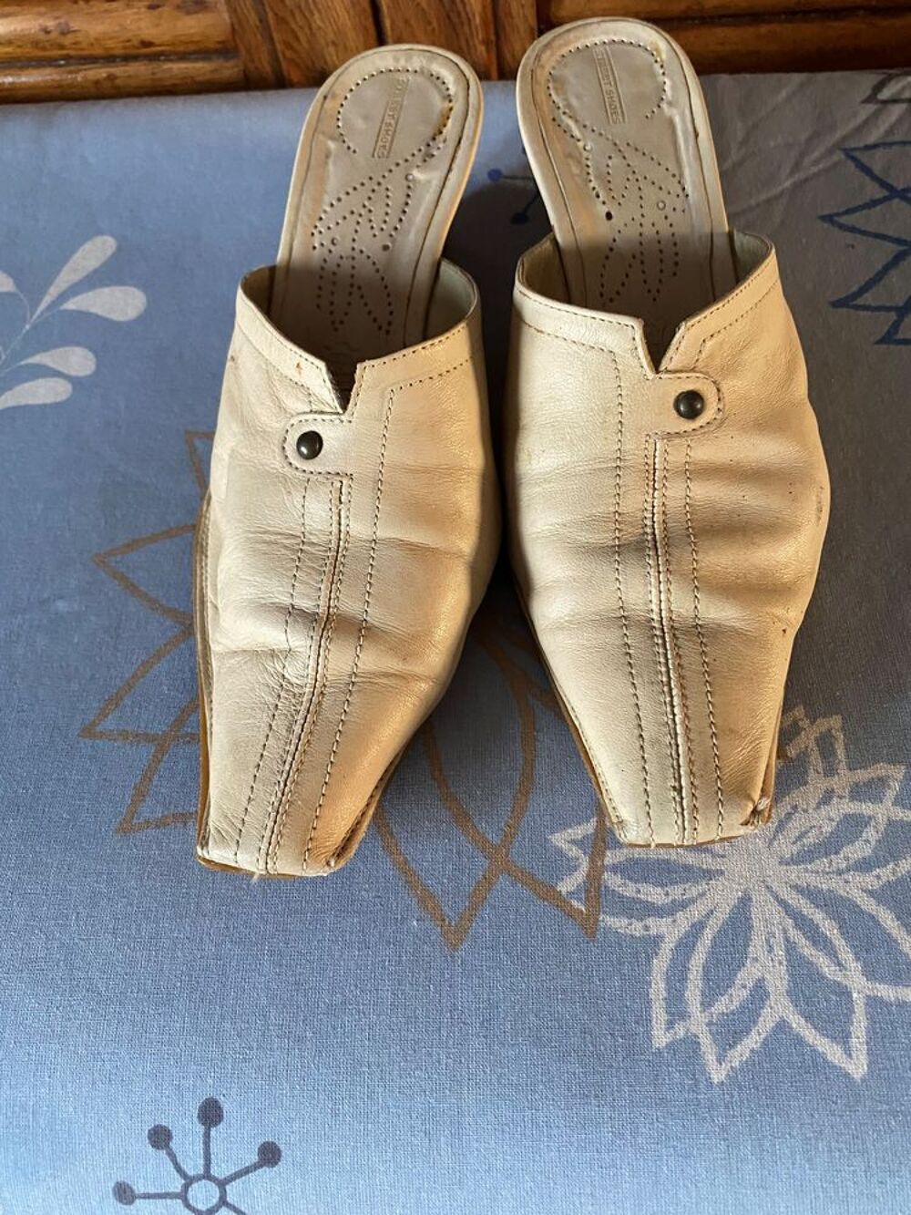 chaussures presque jamais port&eacute;s Chaussures