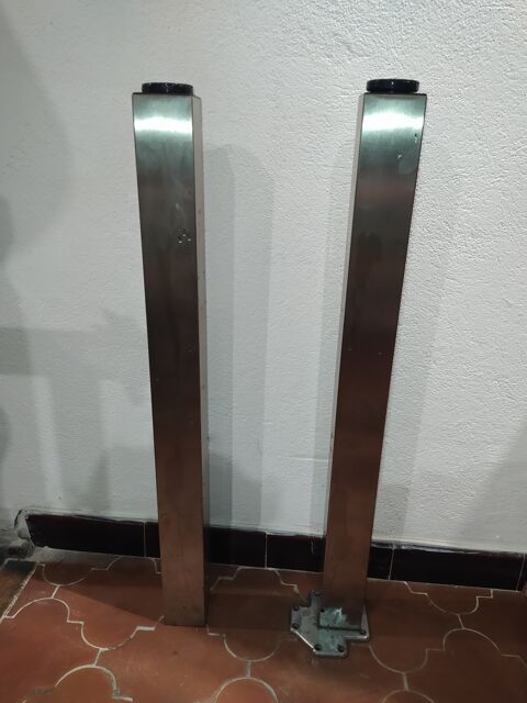 PIEDS INOX 9 Tourette-du-Ch�teau (06)