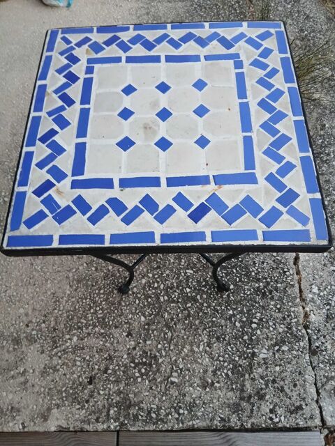 Table basse 50 Aubagne (13)
