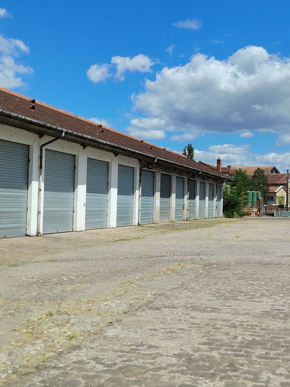 Location Parking/Garage 2 grands garages Carmaux