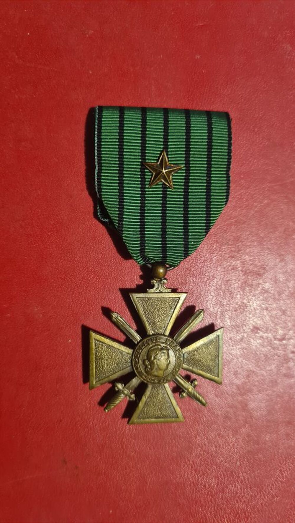 M&eacute;daille Croix de Guerre 1939-1940 avec citation - Vichy. 