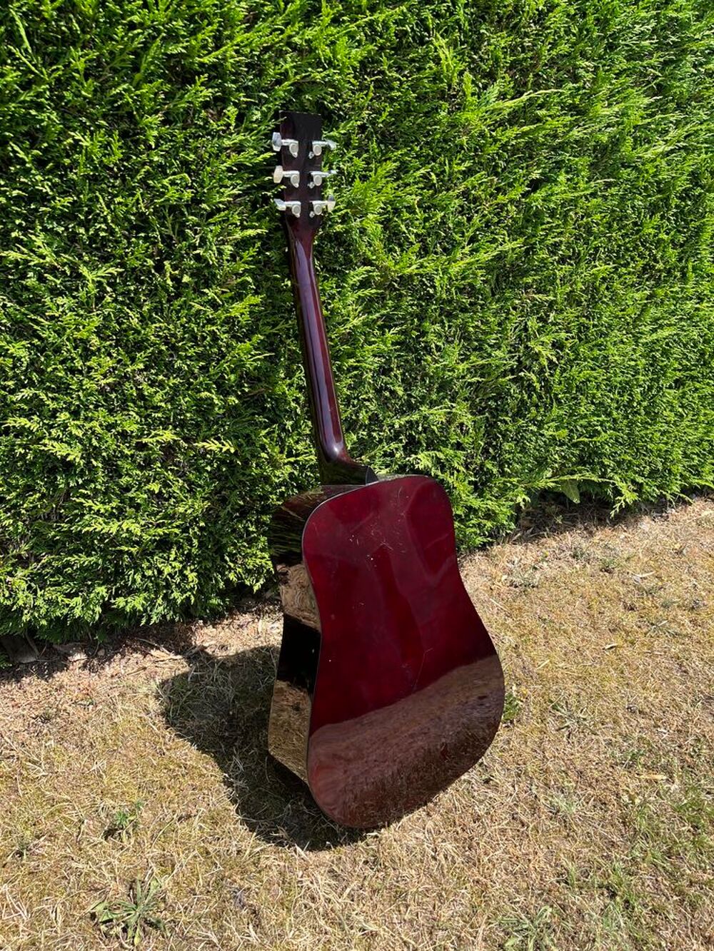 Guitare s&egrave;che Instruments de musique