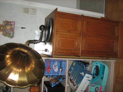 meuble Phonographe ou gramophone en parfait état de fonction 290 Lens (62)