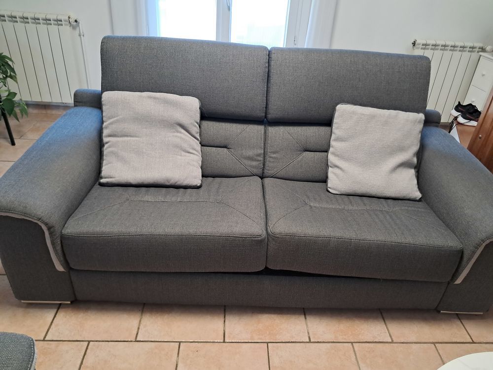 Canap&eacute; convertible en lit 140 x 190 et fauteuil Meubles