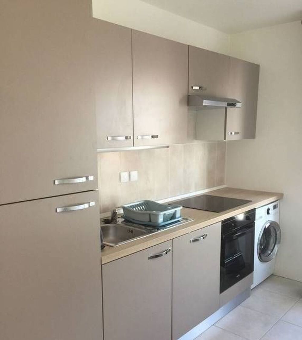 Location Appartement séjour de 22m² donnant accès au balcon de 5m² Houilles