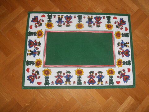 Napperon 74 (79) 3 Tours (37)