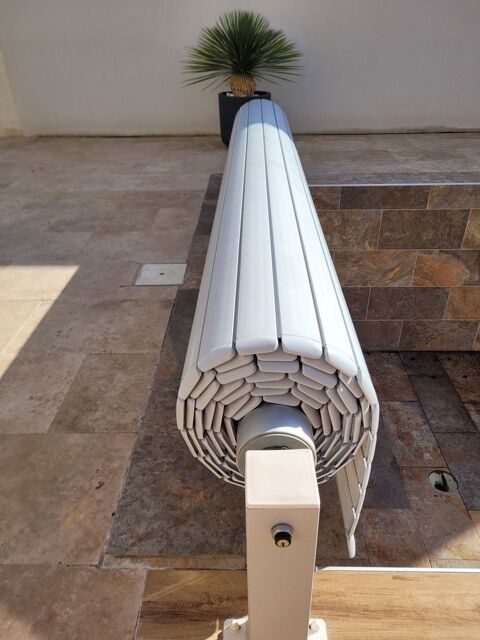 Volet hors sol SAFE' O PLUG&SAFE comme neuf cash piscine 1800 Narbonne (11)