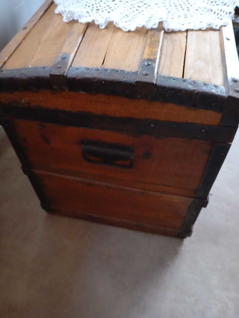 Coffre en bois en BE Décoration