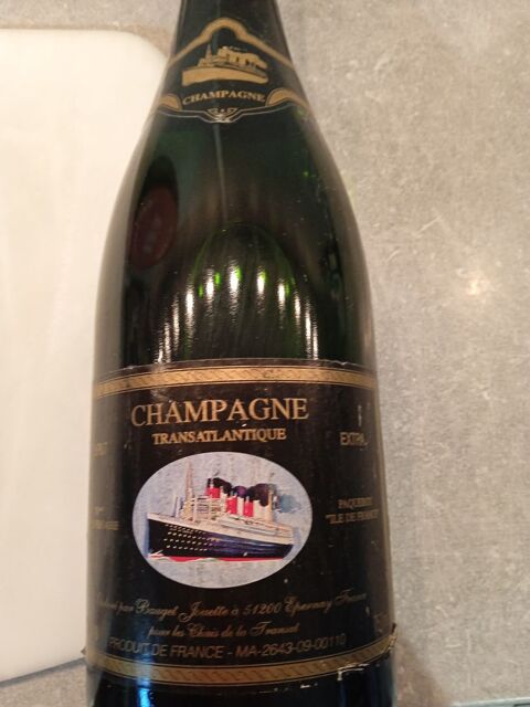 bouteille de champagne  collector' 120 Rosendael (59)