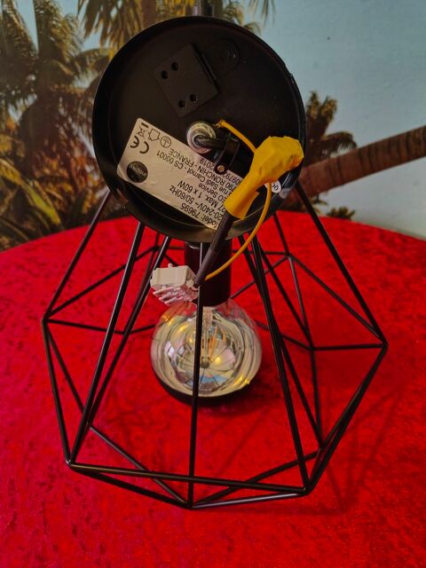 Lustre m�tal noir 30 Sotteville-l�s-Rouen (76)