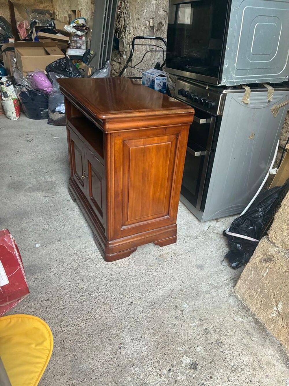 meuble tv ou autre tr&egrave;s bon &eacute;tat Meubles