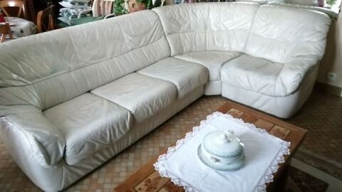 canapé d'angle convertible 5 places avec pouf assorti. 350 Clermont-Ferrand (63)