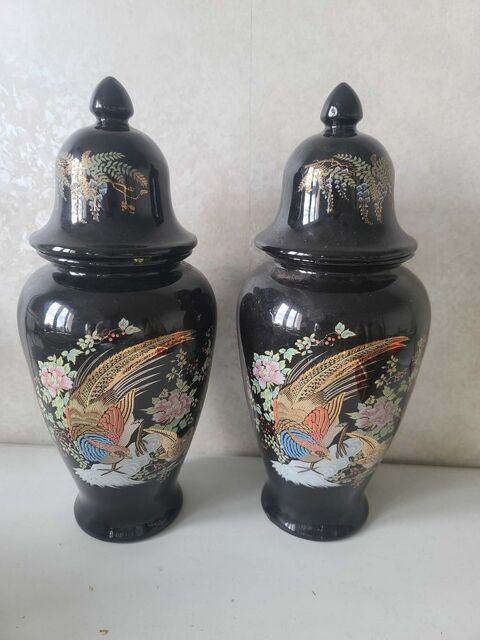 lot 2 vases anciens Japonais 15 Genay (69)