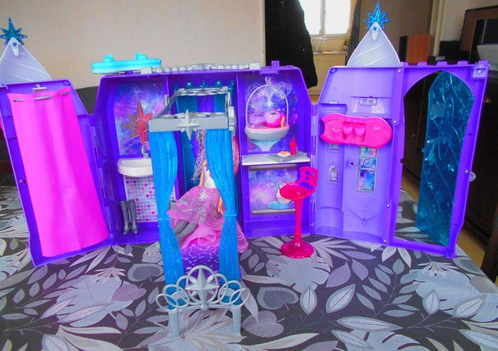 CHATEAU BARBIE STARLIGHT Jeux / jouets