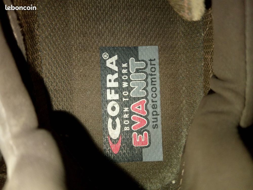 chaussure de s&eacute;curit&eacute; Cofra Evanit - taille 43 Chaussures