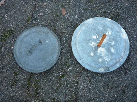 Couvercle de lessiveuse en zinc
diam�tre 32cm/39cm
10 Castres (81)