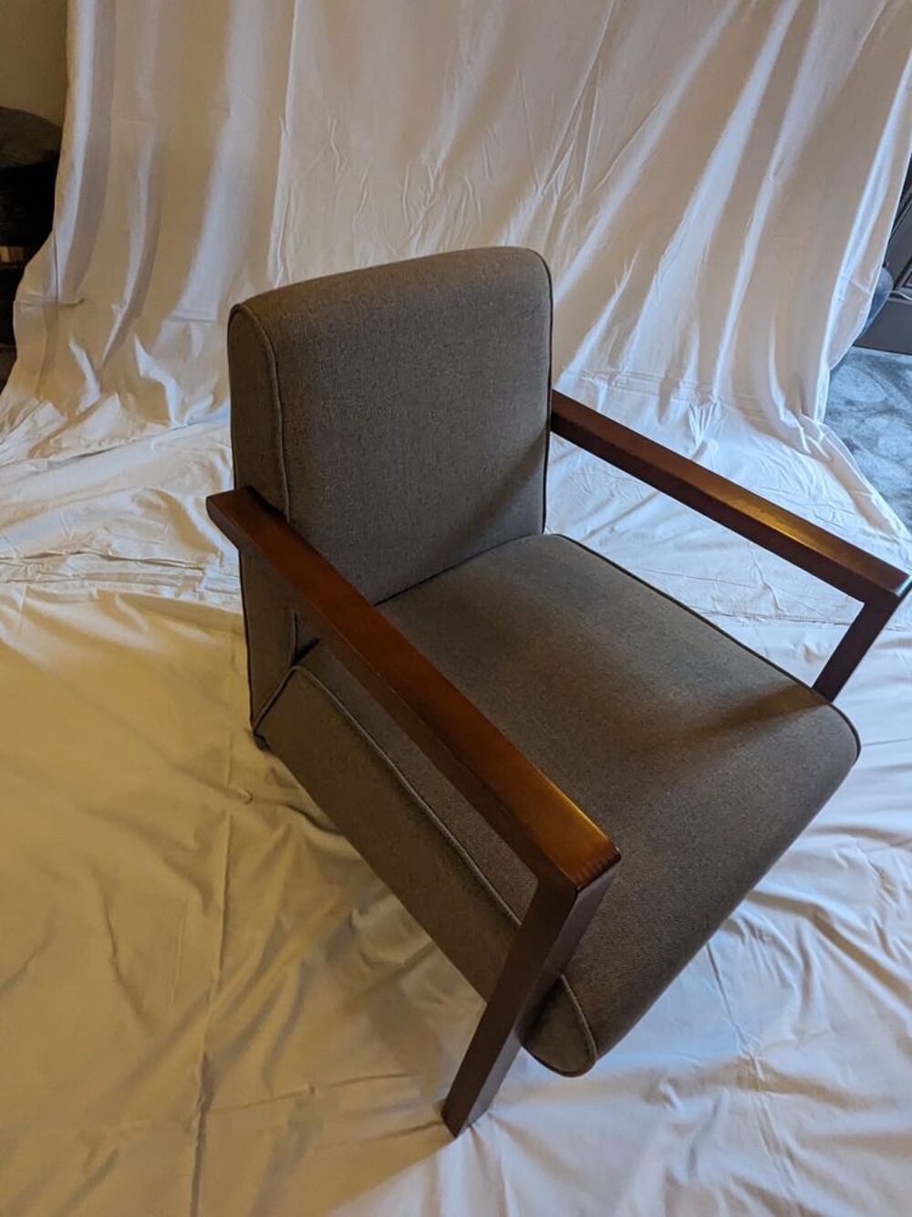 3 FAUTEUILS AM PM BEIGE SABLE - ETAT NEUF - ACCOUDOIRS BOIS Meubles