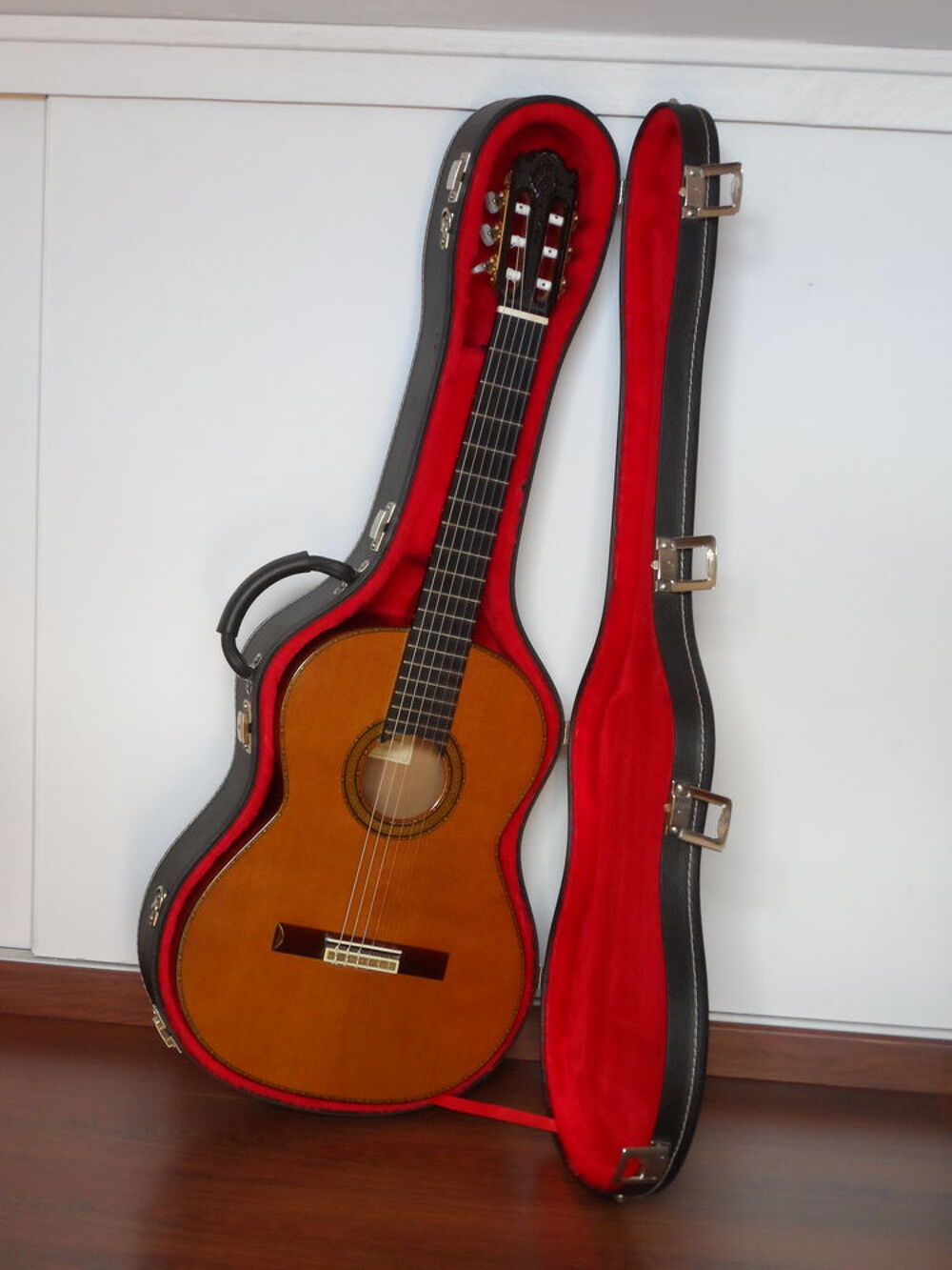 GUITARE-CLASSIQUE- 4/4- Manuel CONTRERAS 1991. Instruments de musique