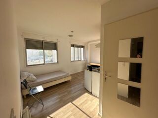  Appartement  louer 1 pice 22 m Bron