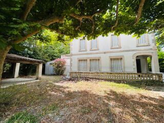  Chalet à vendre 8 pièces 211 m² Avignon