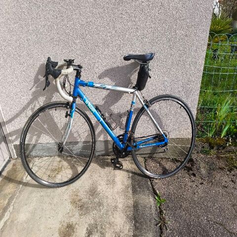 VELO DE ROUTE+ 2 ROUES TRES BON ETAT 60 EUROS 60 Ancerville (55)